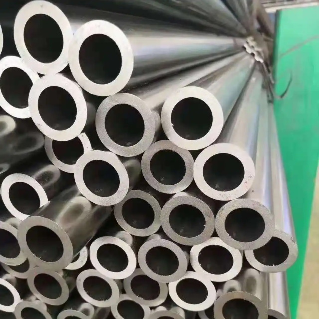 大兴安岭20crmnti精密无缝钢管